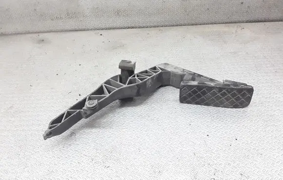 Volkswagen PASSAT B5 Accelerator throttle pedal 8D1721506
