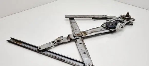 Mitsubishi Canter Front door manual window regulator H10089