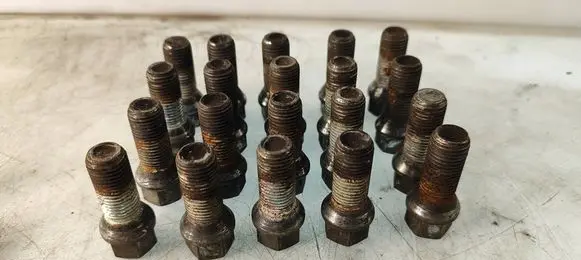 Audi A1 Nuts/bolts 
