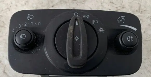 Ford Kuga II Light switch AV6T13A024CC