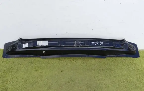 Audi Q4 e-tron Tailgate/boot lid cover trim 89A813309
