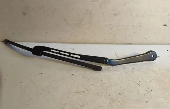 BMW 3 E90 E91 Windshield/front glass wiper blade 