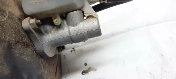 Mitsubishi Outlander Master brake cylinder