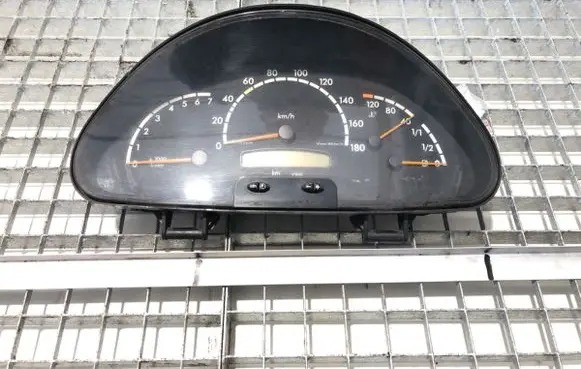 Mercedes-Benz Sprinter W901 W902 W903 W904 Speedometer (instrument cluster) 0014466421