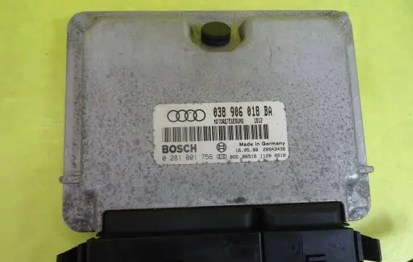 Audi A3 S3 8L Engine control unit/module 038906018BA 0281001756