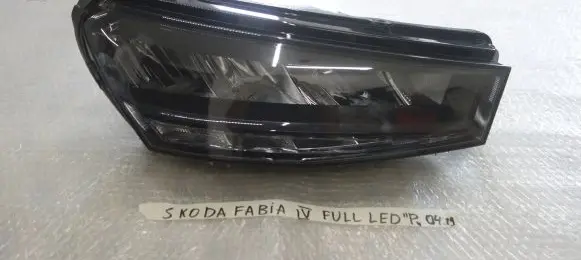 Skoda Fabia Mk4 (6VA) Headlight/headlamp 6V8941016 6VB941016 L613487