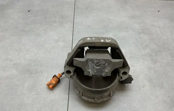 Audi A6 S6 C7 4G Engine mount bracket
