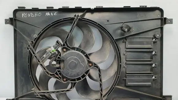Volvo C70 Electric radiator cooling fan 6G91-8C607-PC