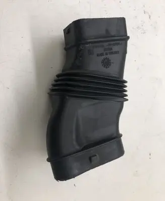 Volvo S80 Air intake hose/pipe 30748216