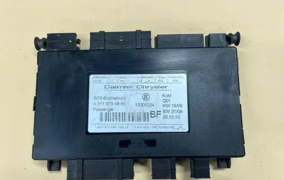 Mercedes-Benz CLS C219 Seat control module A2118704885 10009224