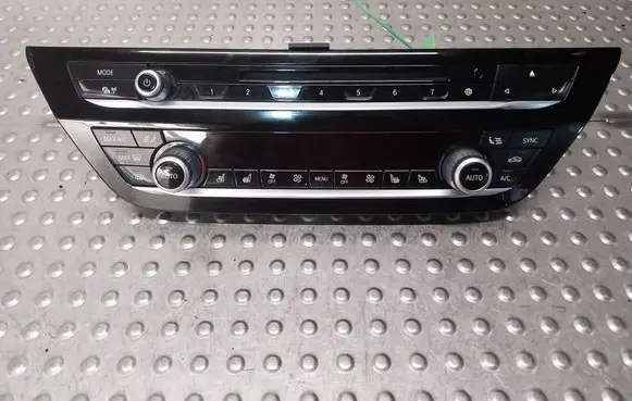 BMW 5 G30 G31 Climate control unit 7947881