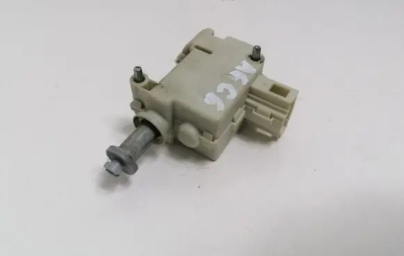 Audi A6 S6 C6 4F Central locking motor 4F0862153B