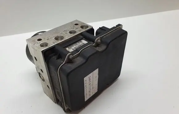 BMW 5 E60 E61 ABS Pump 6768550 34516768550 6777797