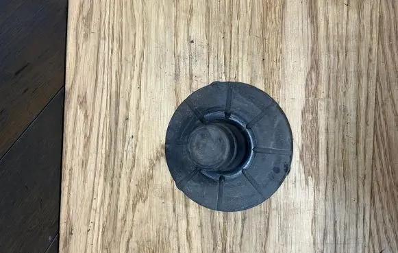 Opel Meriva B Front coil spring rubber mount 90538498