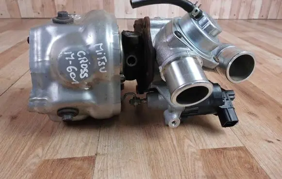 Mitsubishi Eclipse Cross Turbo 1515A357