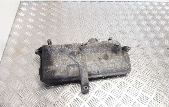 Mercedes-Benz A W169 Rocker cam cover A6400100667