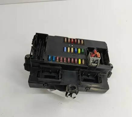Iveco Daily 5th gen Fuse module 5801639043 Y503440590112