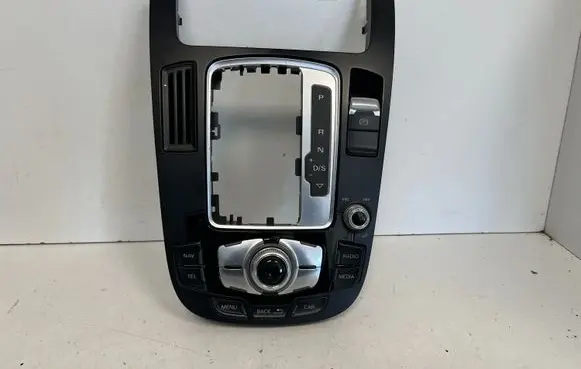 Audi A5 Sportback 8TA Head unit multimedia control 8T0919611K