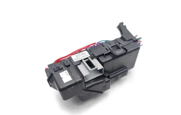 Volvo V60 Fuse module 13800159