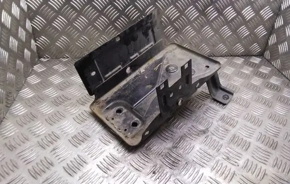 Battery tray
