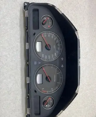 Volvo V70 Speedometer (instrument cluster) 30682277 69594220T 8602885