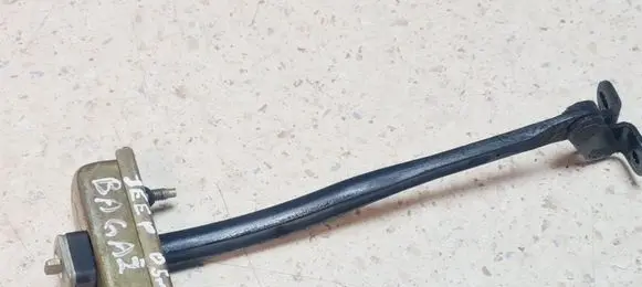 Jeep Cherokee III KJ Tailgate check strap stopper PAT5173991 55360170AB 43I0A5M