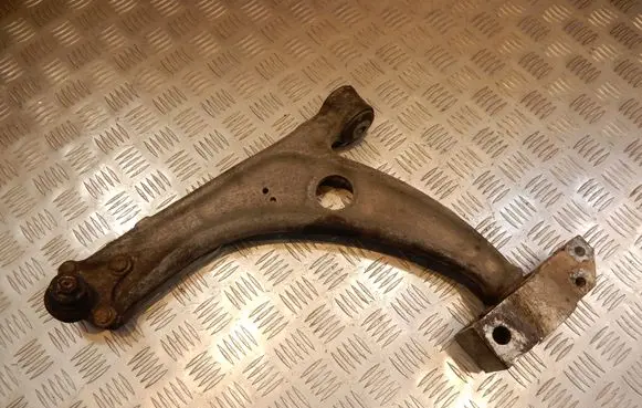 Volkswagen PASSAT B6 Front lower control arm/wishbone 3C0407153B 2781