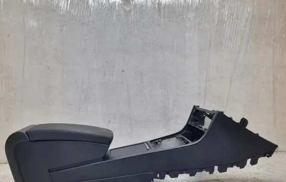Volkswagen PASSAT B6 Center console 3C0863241BP 3C0863319S