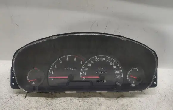 Hyundai Trajet Speedometer (instrument cluster) 940033A860 0105030185
