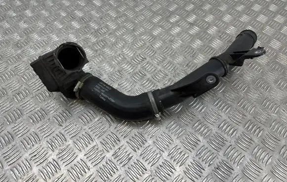 Volvo XC40 Intercooler hose/pipe 32224392