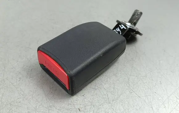 Toyota GT 86 Rear seatbelt buckle