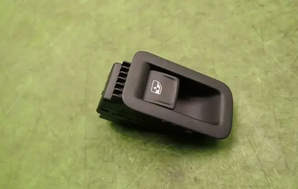 Volkswagen Golf VII Quarter vent window switch 5G0868345