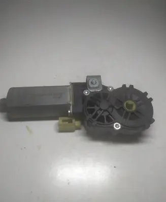 BMW 5 E60 E61 Seat adjustment motor 0390201999