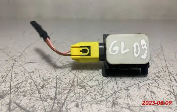 Mercedes-Benz GL X164 Airbag deployment crash/impact sensor 0038202826