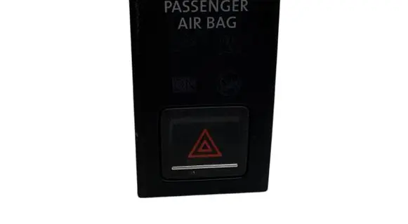 Volkswagen e-Golf Hazard light switch 5G1919225 G051B03S