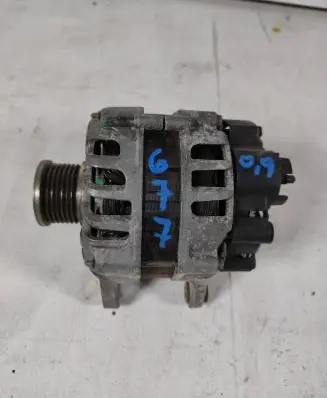 Dacia Sandero Generator/alternator 231006677R 2714143A 2117082071