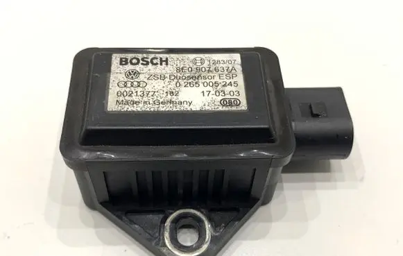 Volkswagen PASSAT B5.5 ESP acceleration yaw rate sensor 8E0907637A