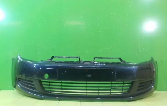 Volkswagen Golf VI Front bumper PRZOD WP135