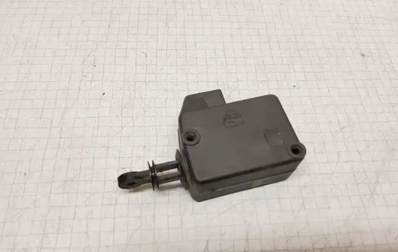 Volvo S40, V40 Central locking motor 