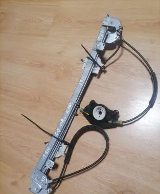 Citroen C8 Front window lifting mechanism without motor
