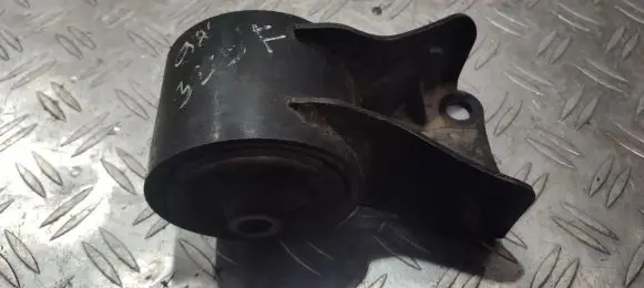 Mazda 323 F Engine mount bracket