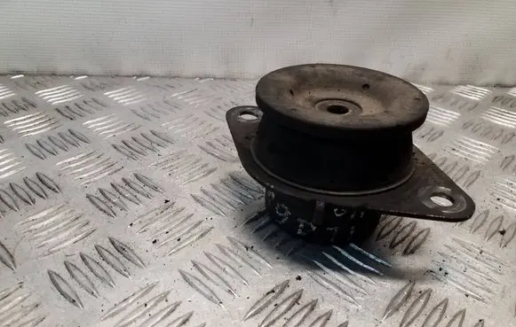 Opel Vivaro Gearbox mount