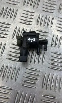 Valve vacuum