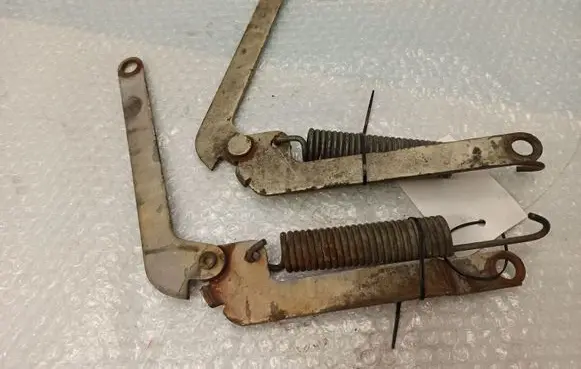 Mercedes-Benz COMPAKT W115 Engine bonnet/hood hinges