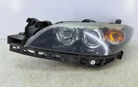 Mazda 3 I Headlight/headlamp