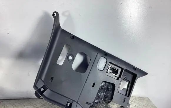 Mercedes-Benz GLE (W166 - C292) Dashboard lower bottom trim panel A1666803607