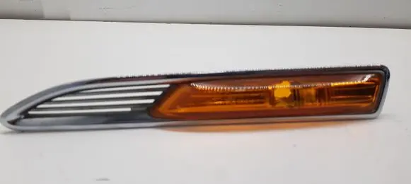 Ford Mondeo MK IV Front fender indicator light 7S7113K354AD
