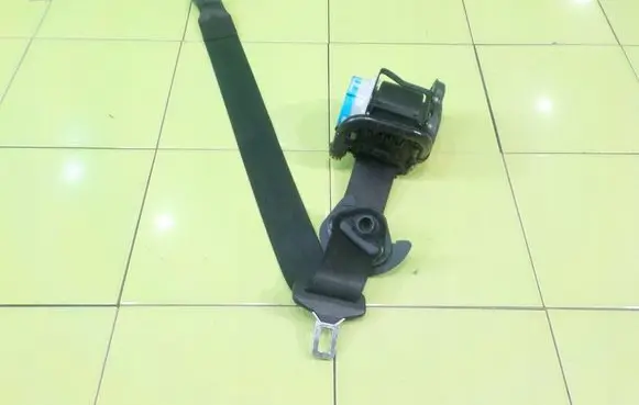Mercedes-Benz B W246 W242 Front seatbelt 307068099228 BEZPIECZENSTWA