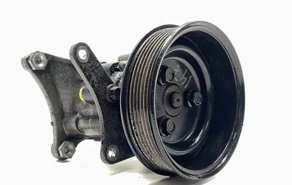 Jaguar XJ X308 Power steering pump MJA8111BG HE1205109