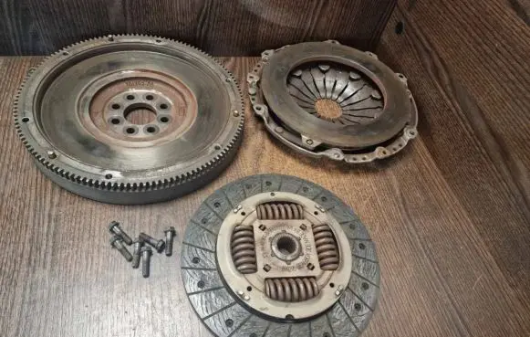 Volkswagen Transporter - Caravelle T4 Clutch set kit 701793P0 699295